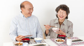 ご家族様全員の食事のご用意